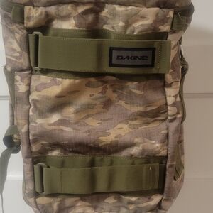 Dakine Street Mission 25L Camo Backpack